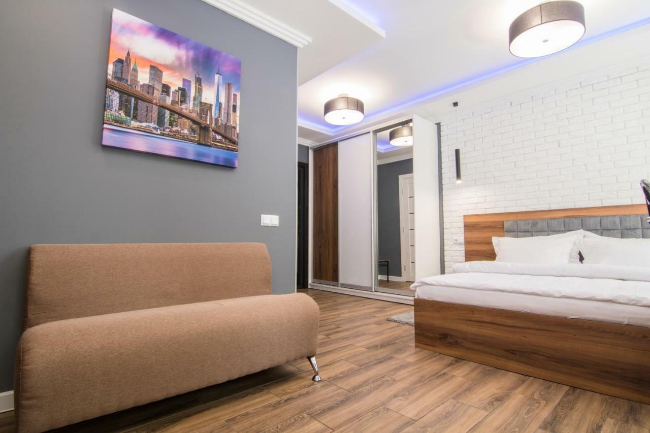 Lux Apartment Near Arena City Kiew Exterior foto
